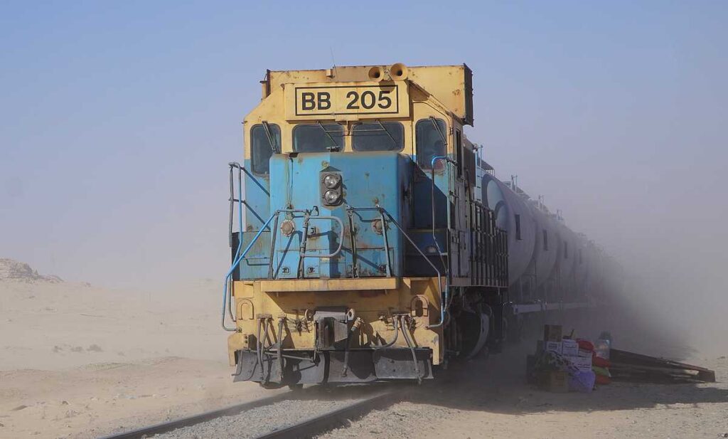Chemin de Fer: il treno del deserto, tra ferro e silenzio